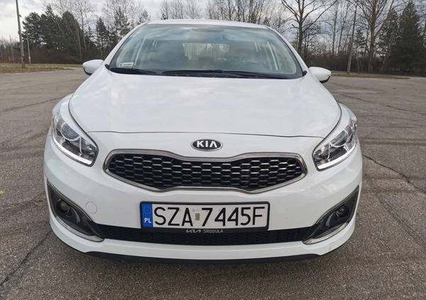 Kia Ceed cena 43999 przebieg: 71000, rok produkcji 2017 z Zawiercie małe 326